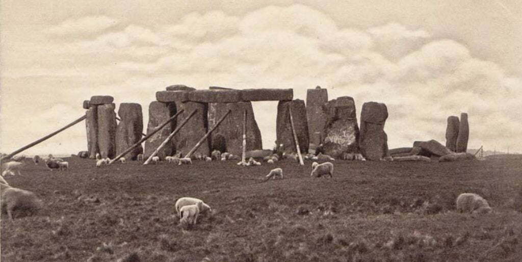 View of Stonehenge after 1902